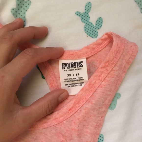 PINK new twist tank top 😍 - Picture 5 of 5